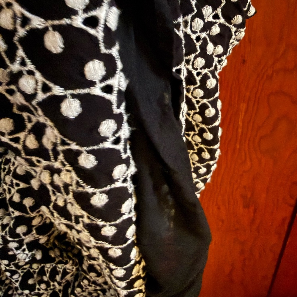 Loft XL Swing Dress Black White Eyelet Embroidered Flutter Short Sleeve Smocked - Picture 6 of 11